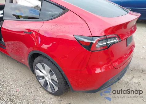 2021 Tesla Model Y Long Range Dual Motor All-Wheel Drive from USA, damaged, VIN 5YJYGDEE3MF173321